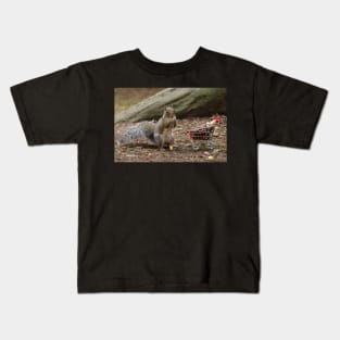 squirrel with shopping cart Kids T-Shirt